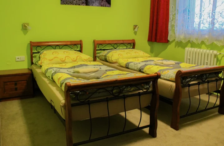 Dvoulůžkový pokoj – oddělené postele
